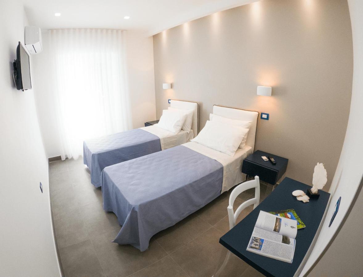 Le Casette Sul Mare - Case Vacanza Cittadella del Capo Exteriör bild